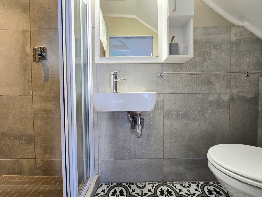 8 Bedroom Property for Sale in Stilbaai Oos Western Cape